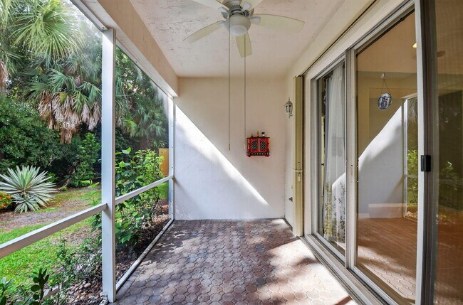 Building Photo - 8403 Siciliano St