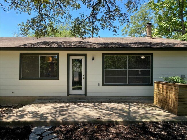 Building Photo - 2406 Broken Oak Dr