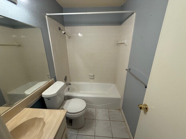 Building Photo - 3922 Issacks Way