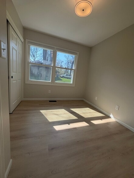 Building Photo - 16696 F-Drive N