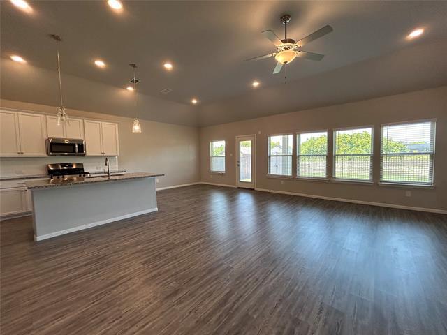 Building Photo - 8917 Lantana Meadow Dr