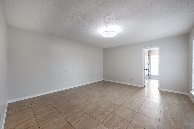 Building Photo - 16419 Lost Quail Dr
