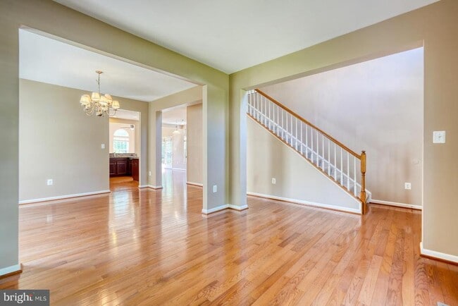 Building Photo - 42245 Sweet Ct