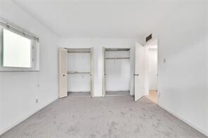 Building Photo - 7897 Golf Cir Dr