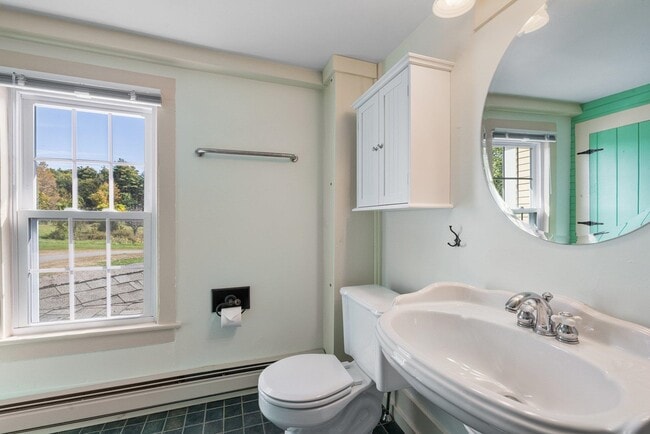 Building Photo - 24 Morrill Rd