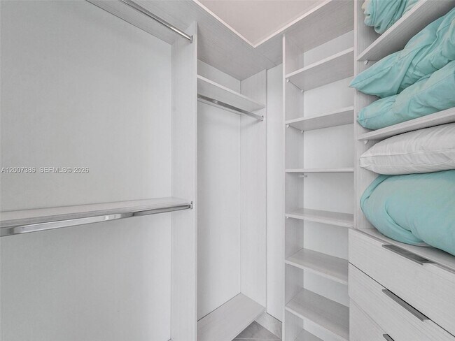 Building Photo - 1945 S Ocean Dr