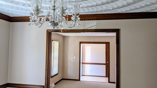 Building Photo - 729 Willow Oak Dr