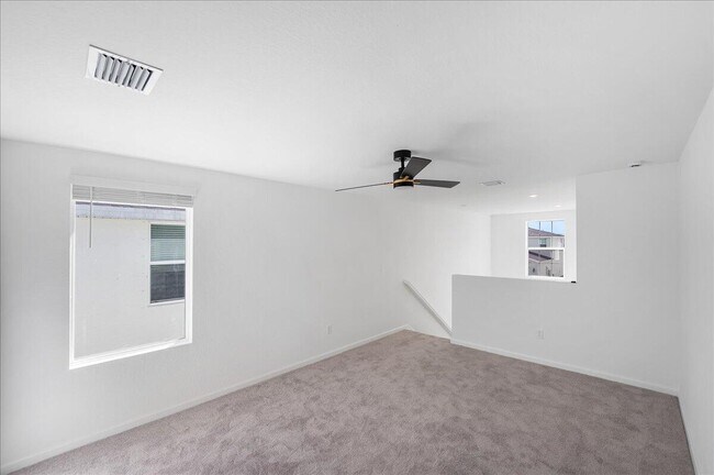 Building Photo - 11177 NW Fernbrook Dr