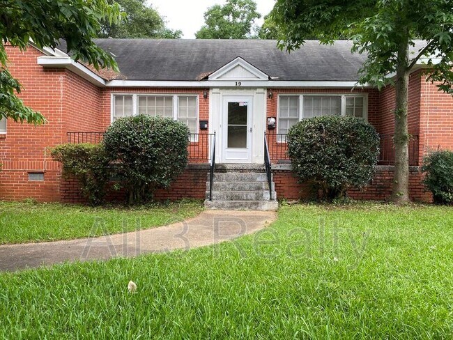 Primary Photo - 19 Calhoun Rd