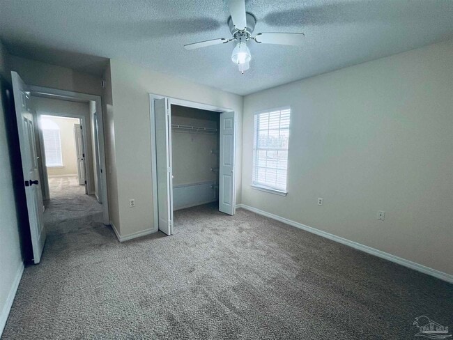 Building Photo - 4006 Glenway Dr