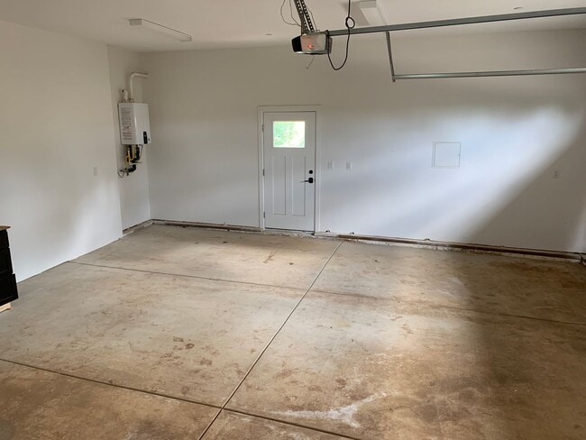 Building Photo - Breathtaking Paradise Retreat: Modern Home with Stunning Canyon Views and Next to Billie Park!