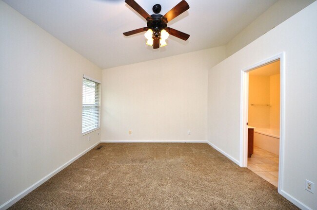 Building Photo - 131 Choctaw Dr