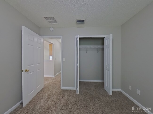 Building Photo - 1226 Summer Springs Drive