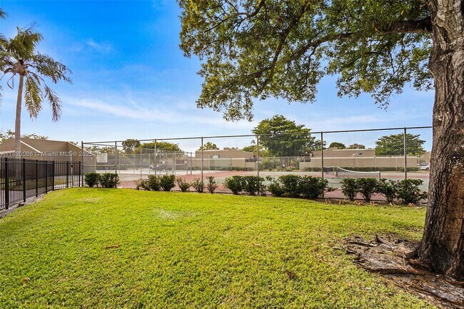 Building Photo - 1151 N Hiatus Rd