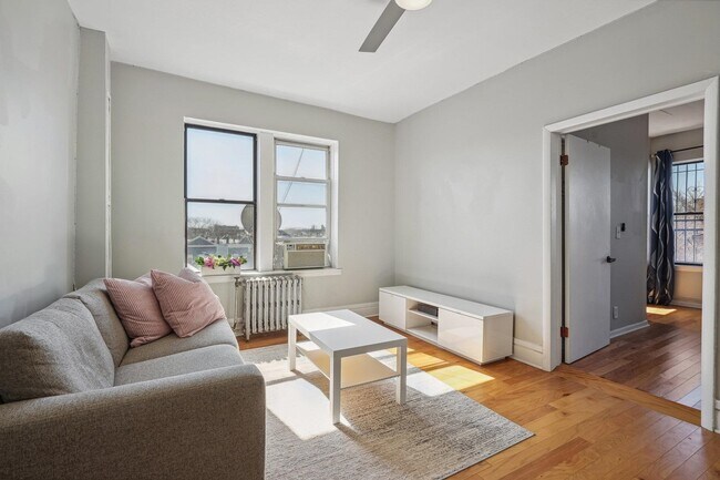 Building Photo - 277 Harrison Ave