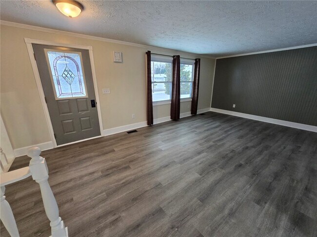 Building Photo - 103 Virginia Manor Rd