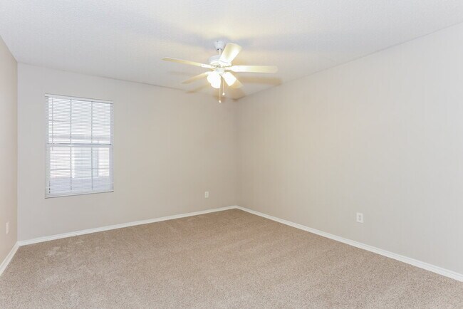 Building Photo - 918 Anvil Creek Dr