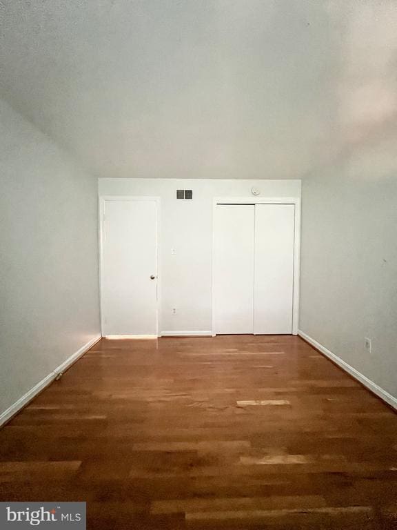 Building Photo - 1556 Bruton Ct