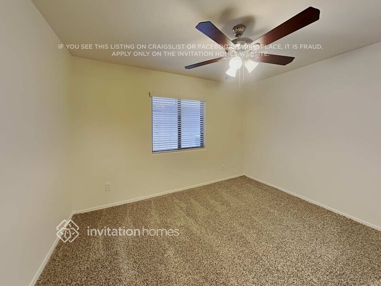Building Photo - 25826 N 65th Ave