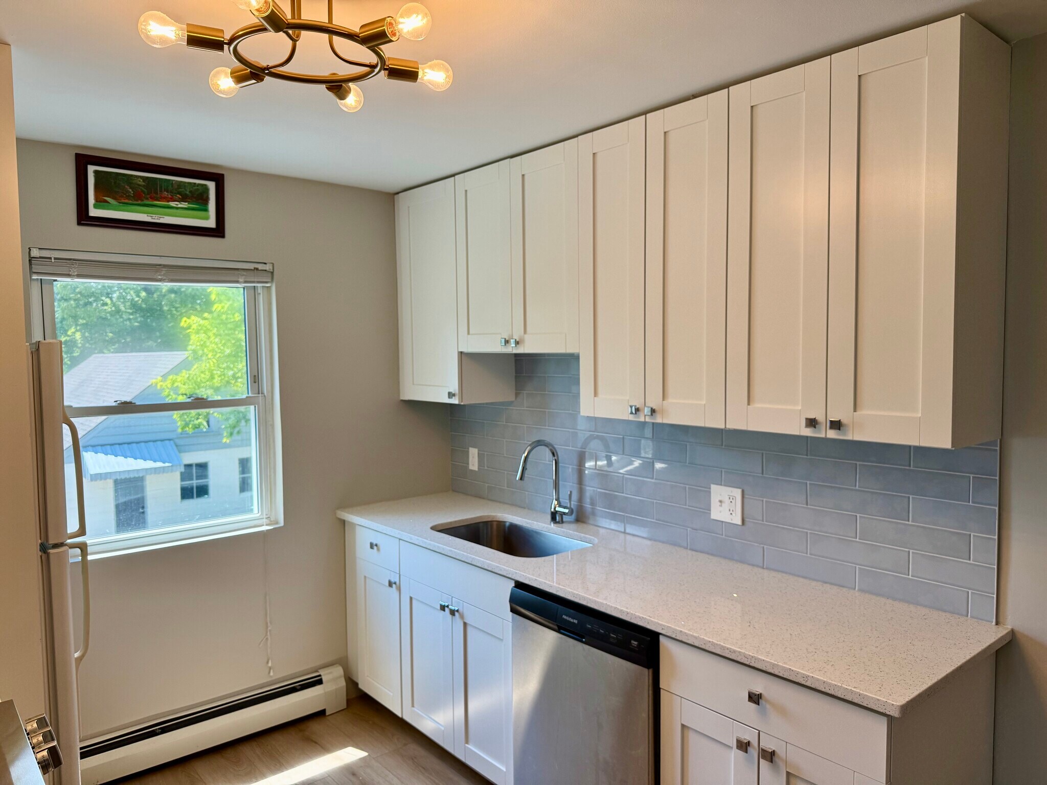 Building Photo - 2317 Monroe Ave