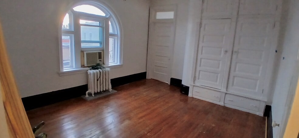 Bedroom 2 - 1720 Memorial Ave