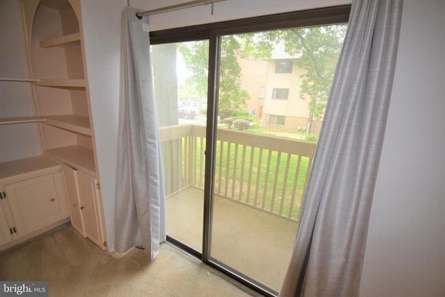 Building Photo - 2507 Glengyle Dr