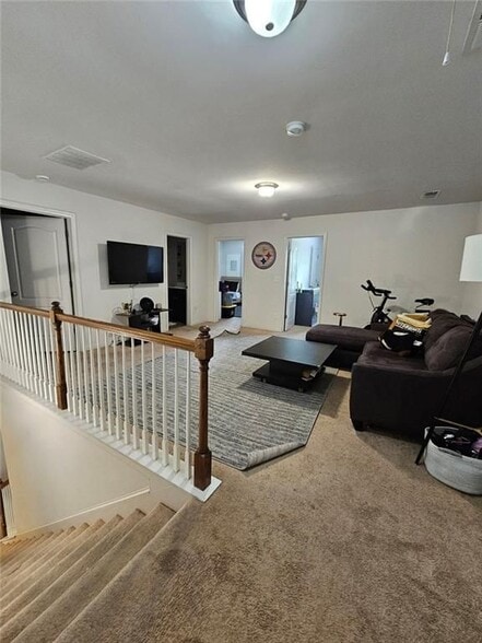 Building Photo - 5747 Radford Loop