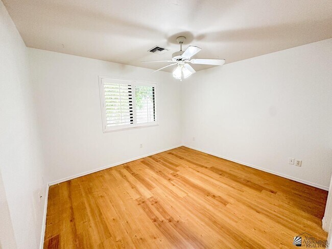 Building Photo - 3064 S 47th Ave