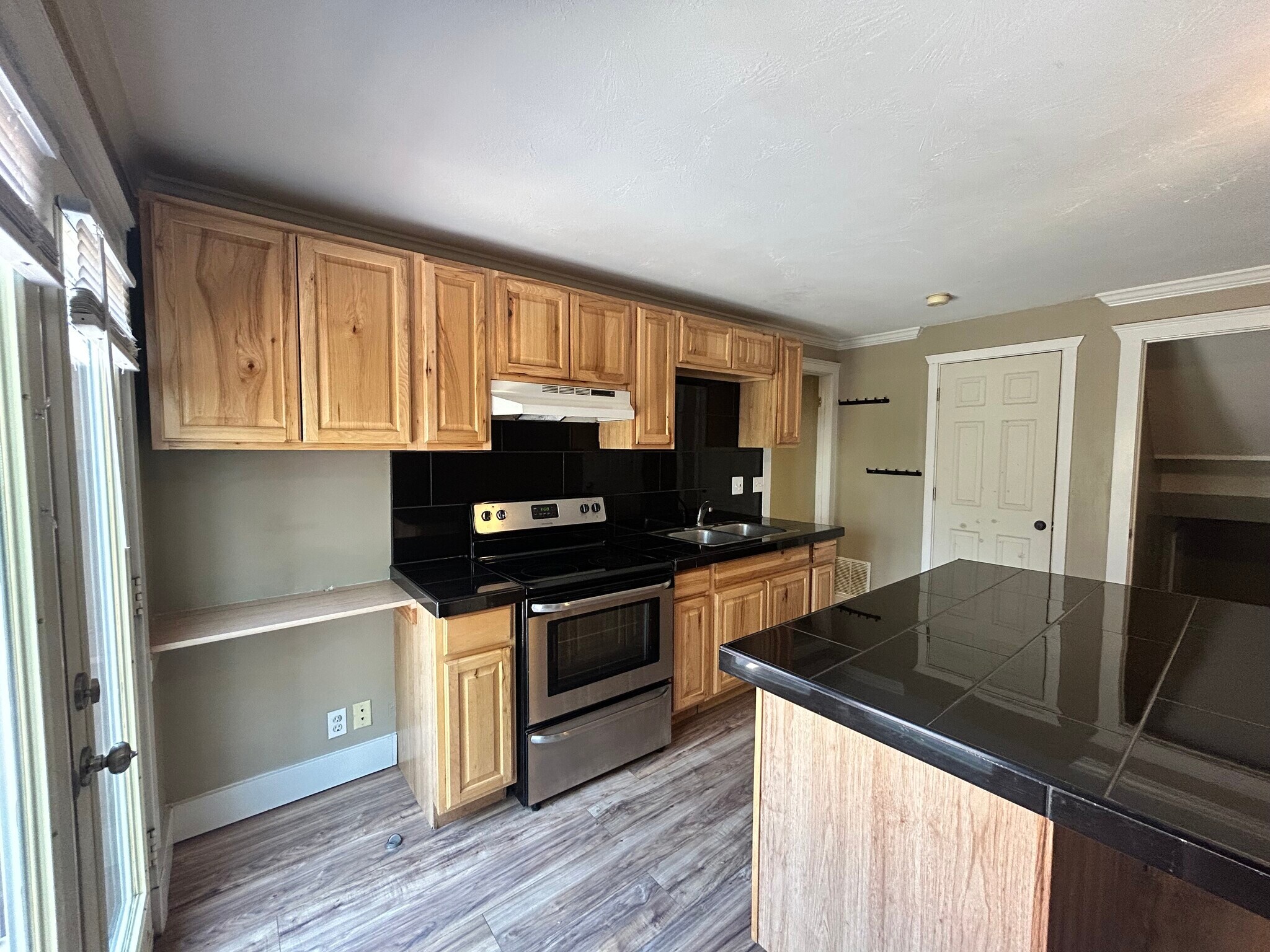 Building Photo - 11586 S Autumn Hill Dr