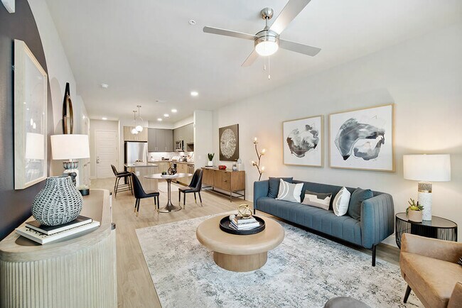 Building Photo - Live Smart, Live Downtown – Up to 6 Weeks FREE!