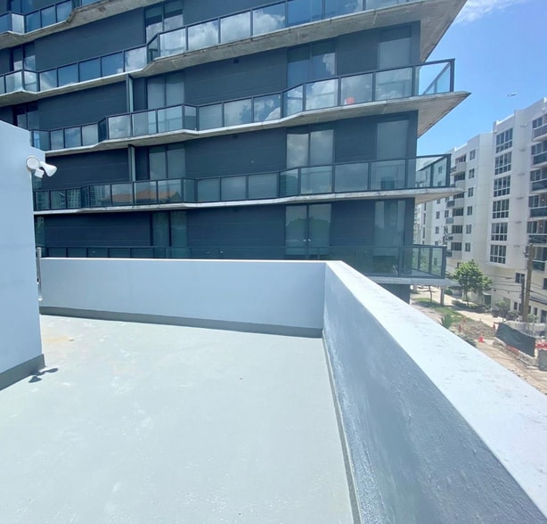 Building Photo - 235 SW 17th Rd