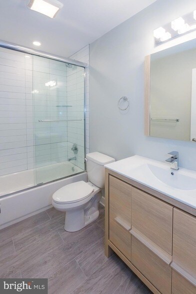 Building Photo - 1228-32 W College Ave