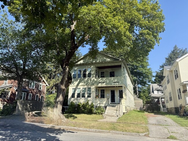 Primary Photo - 9 Underwood St