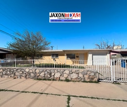 Building Photo - 9329 Roanoke Dr