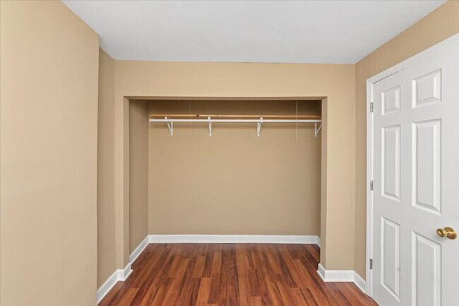 Building Photo - 1 bedroom in Chicago IL 60623
