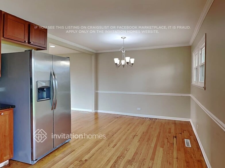 Building Photo - 14723 Menard Ave