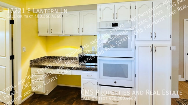 Building Photo - 17221 E Lantern Ln