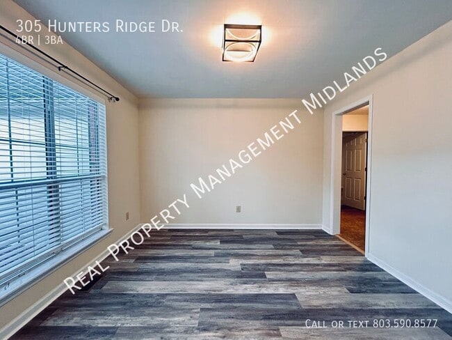 Building Photo - 305 Hunters Ridge Dr