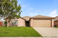 Building Photo - 6606 Beryl Dr