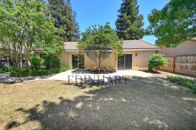 Building Photo - 6353 N Brix Ave