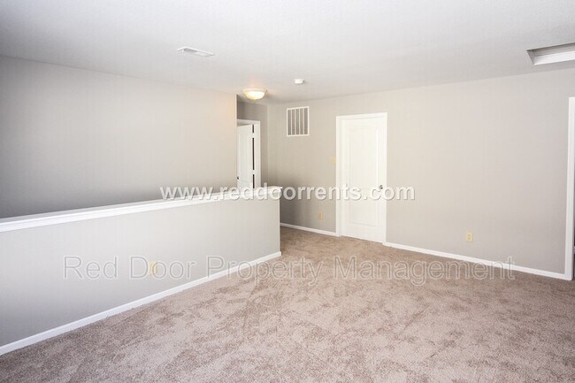 Building Photo - 15448 Gallow Ln