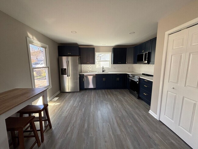 Building Photo - Beautifully Renovated 3BR / 2BA Bungalow in Gastonia