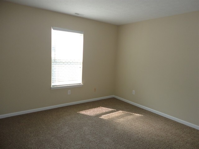 Building Photo - 7230 English Birch Ln