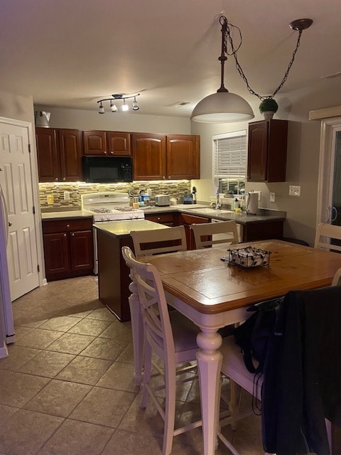 Building Photo - 283 Powell Cir