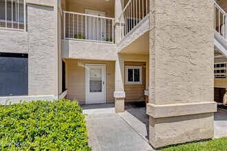 Building Photo - 5 Arbor Club Dr
