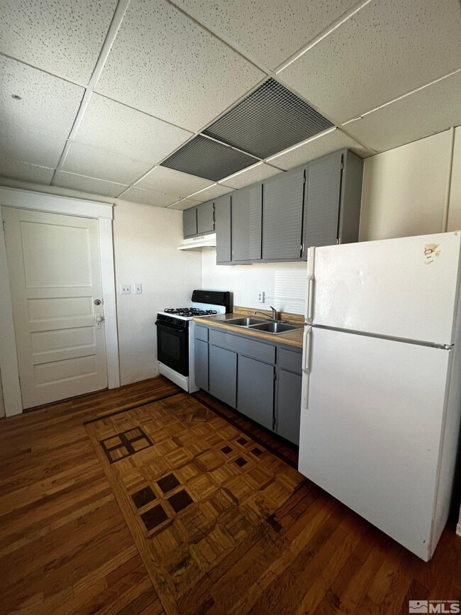 Building Photo - 40 Caliente St