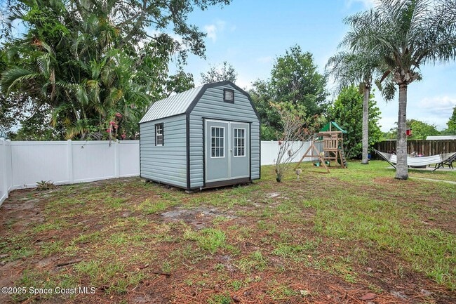 Building Photo - 898 Brunswick Ln