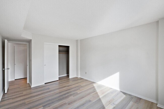 Building Photo - 121 Washington Ave S