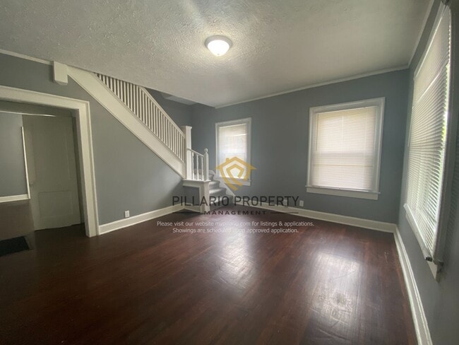 Building Photo - 916-918 Fairfield Ave