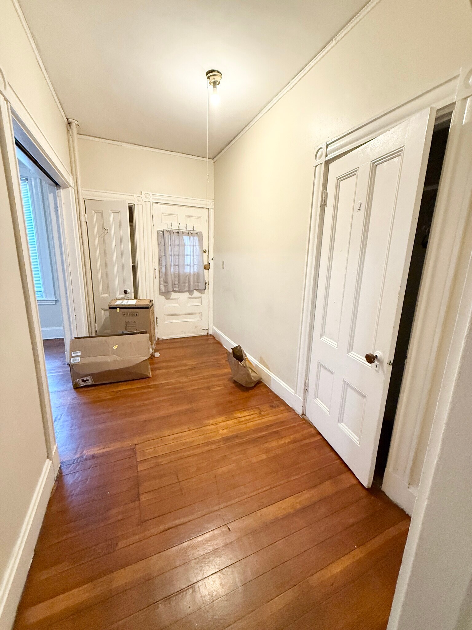 Building Photo - 6 Aspen St